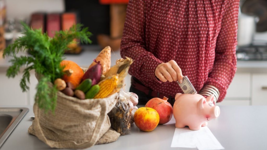 Cómo ahorrar dinero en tus gastos diarios y mejorar tus finanzas